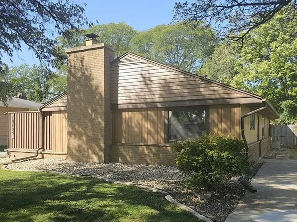 18604 Lynn Ct, Homewood, IL 60430