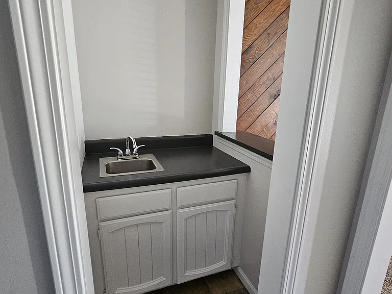11819 County Road 438 #B — Photo 4