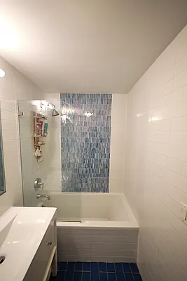 Rented by Modern Spaces | media 22