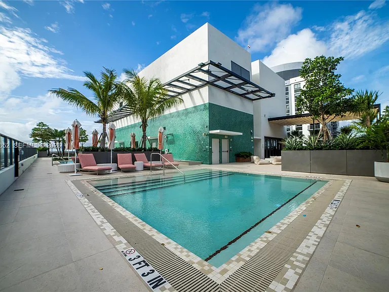 11 NE 6th 1006 Miami #1006 — Photo 15