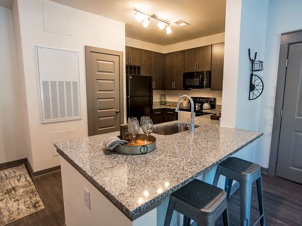 1001 Heights Trl SE #611