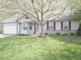110 Eric Craig Ct, Saint Peters, MO 63376