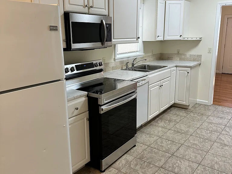 127 Mill St — Photo 4
