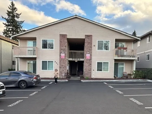 423 SW 155th St APT H, Seattle, WA 98166