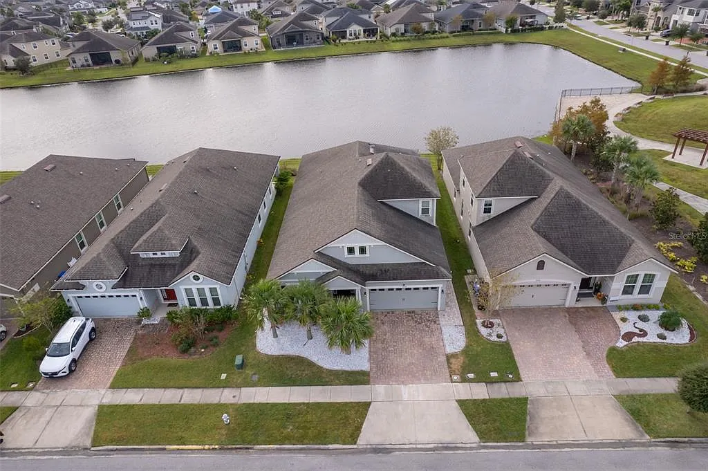 5 bed, 4.5 bath, 2937 sqft, $3,600 — Photo 4