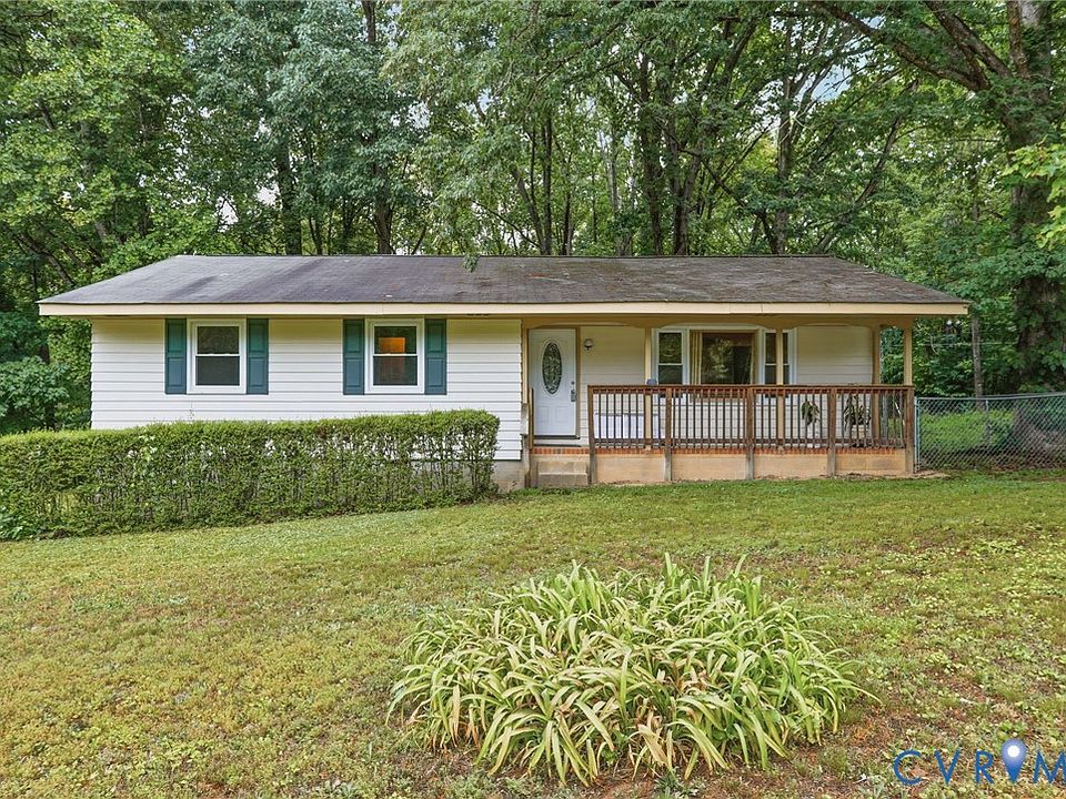 1st image of 2914 Janet Ln