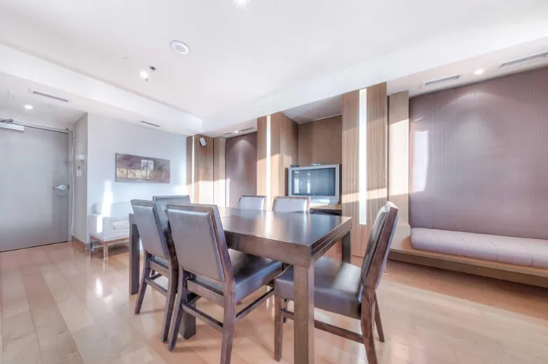 81 Navy Wharf Ct — Photo 16