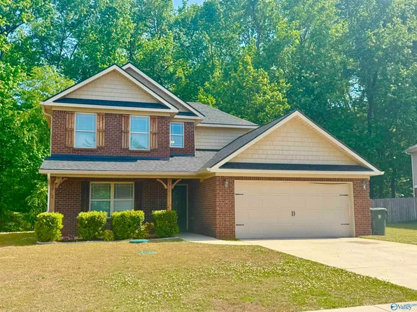 119 Bent Saddle St, Harvest, AL 35749