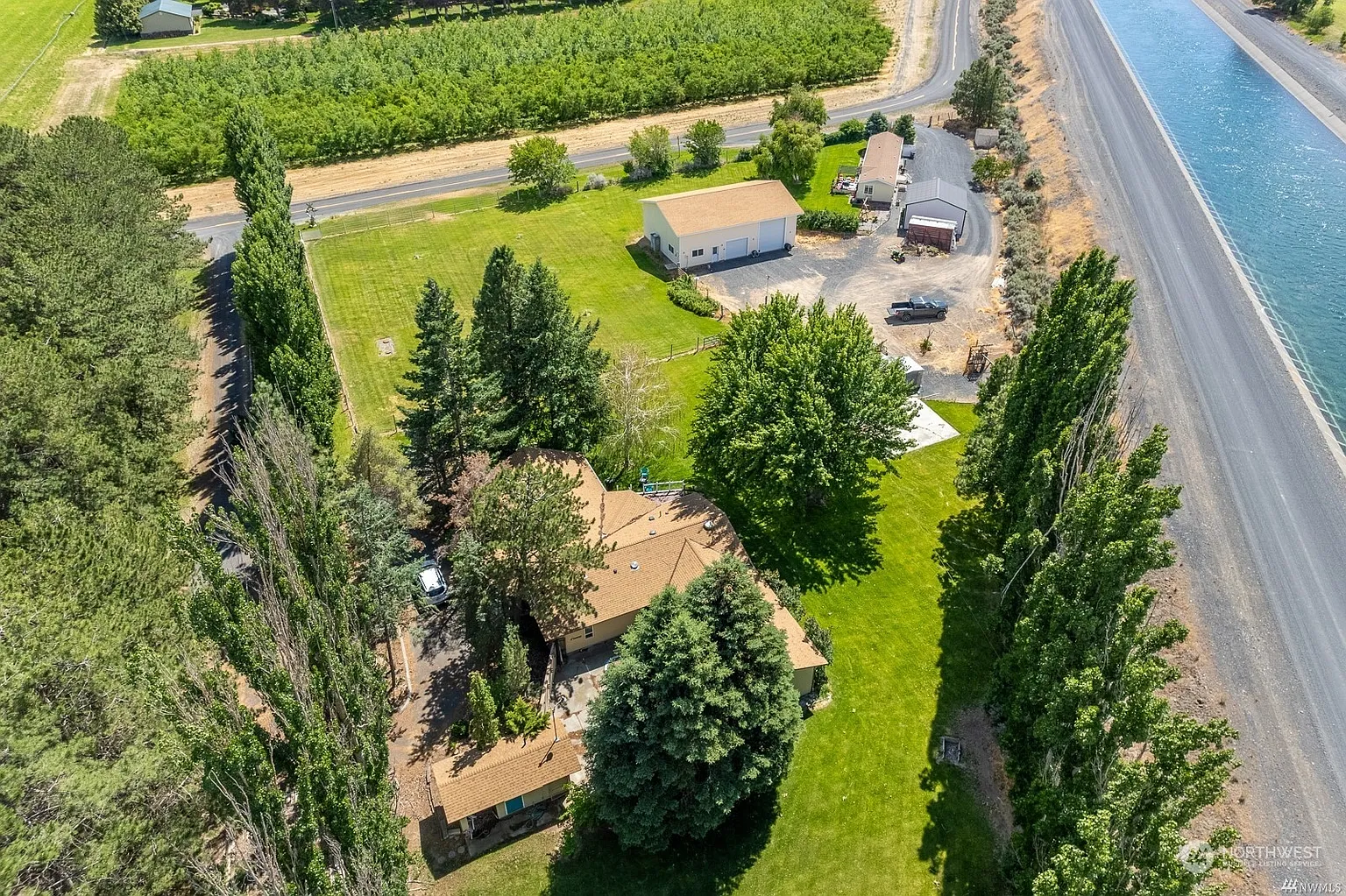 2164 Road 18 NW photo 1