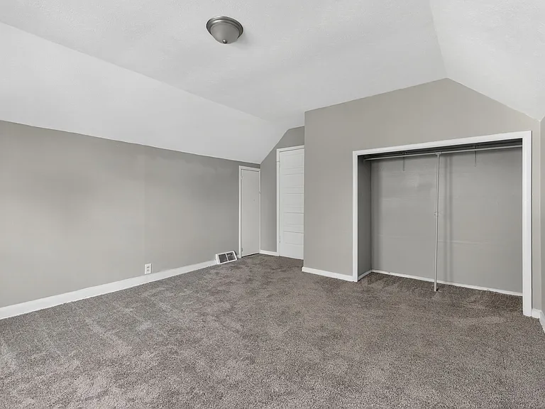 281 Parker Ave — Photo 19