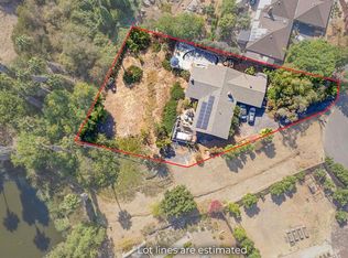 609 Roca Pl, Vista, CA 92084
