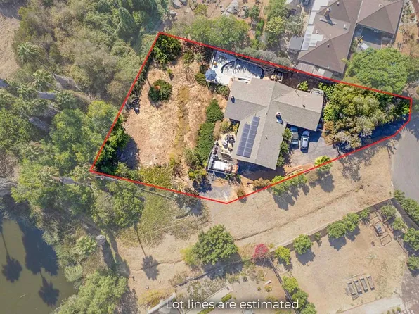 609 Roca Pl, Vista, CA 92084