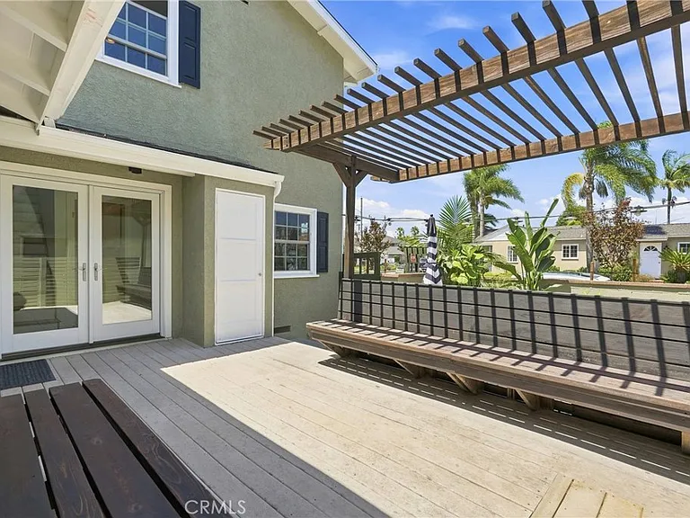 1408 Harkness St — Photo 31