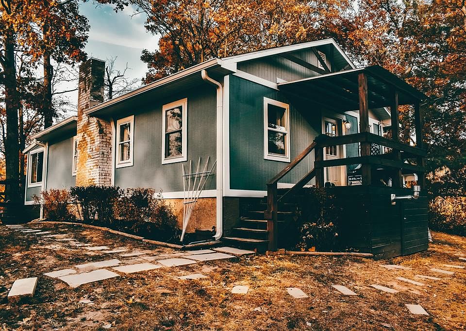 1st image of 5095 Blue Bird Ln