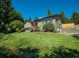 19511 Ridgewood Dr, Mount Vernon, WA 98274