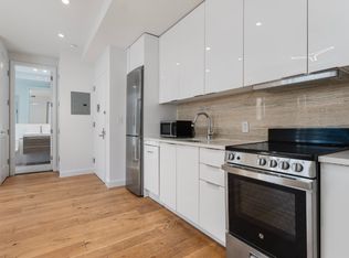 503 W 22nd St APT 2W, New York, NY 10011