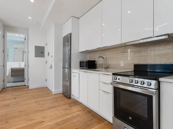 503 West 22nd Street image 1 of 6