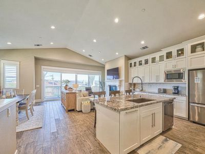 1865 Ocean View Ave, Sand City, CA, 93955