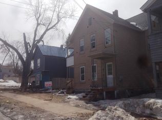 16 Park St, Gloversville, NY 12078