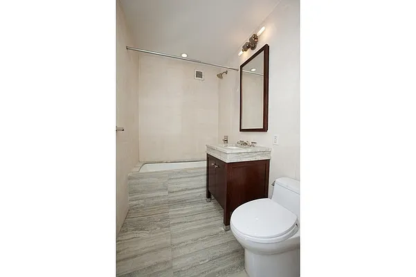 Rented by Nest Seekers International | media 22