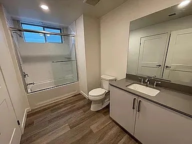 4725 Radford Ave #101 — Photo 4