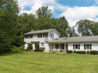 12 Palmer Rd, Southbury, CT 06488