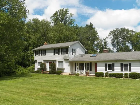 12 Palmer Road, Southbury, CT 06488