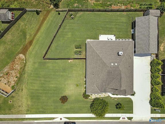 4th image of 149 Carleighfalls Dr