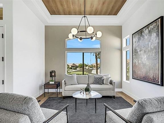 4th image of 9213 Villa Ridge Dr