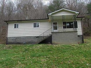 104 Bungalow Rd, Charleston, WV 25306