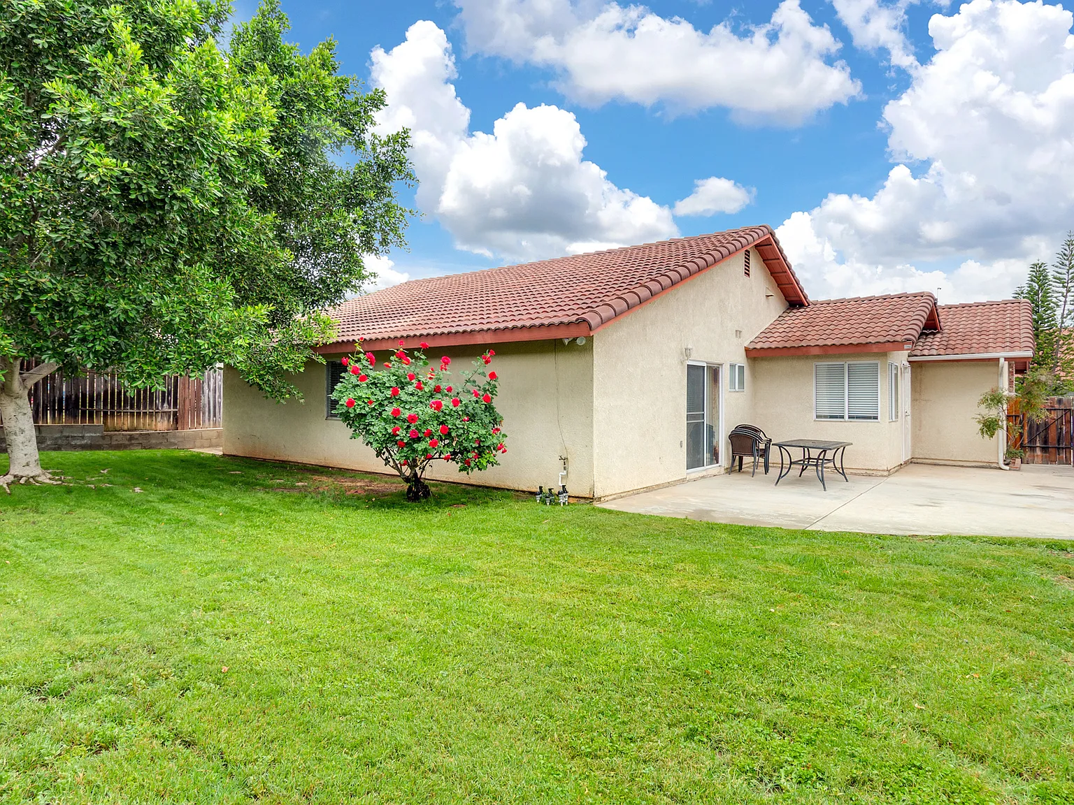 4 bed, 1525 sqft, $3,300 — Photo 1