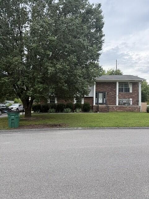 1st image of 1222 Laurelwood Dr