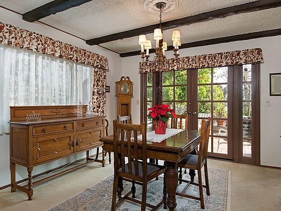 3rd image of 3611 Oleander Dr