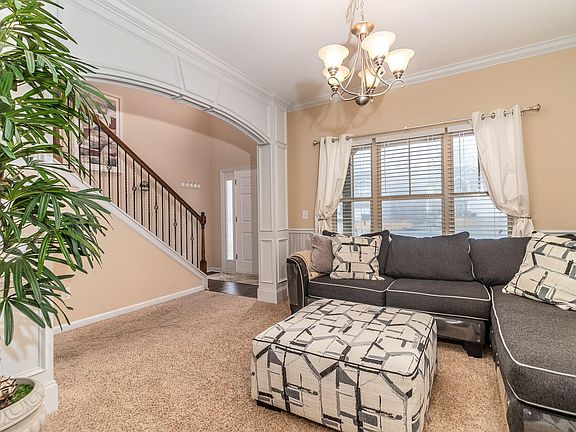 5th image of 1339 York Drive