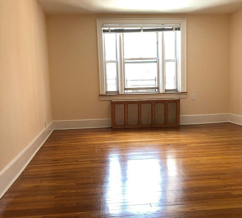 1st image of 6940 108th St APT 4F