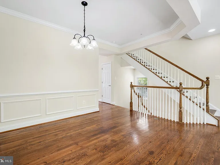 8341 Broderick Cir — Photo 8