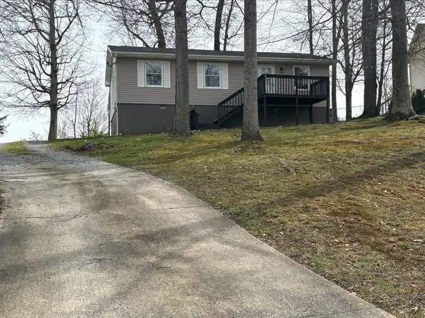 172 Village Ln, Gray, TN 37615