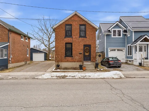 173 Hibernia St, Cobourg, ON K9A 3J9