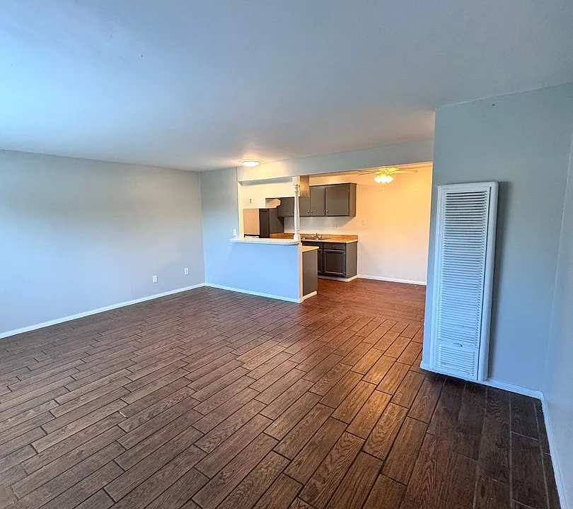 17441 Jacquelyn Ln