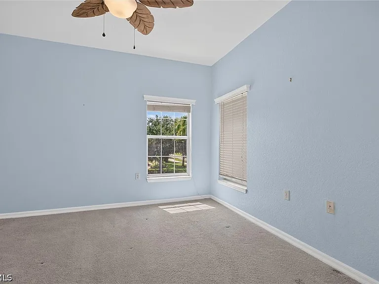 3241 Cottonwood Bnd #101 — Photo 29