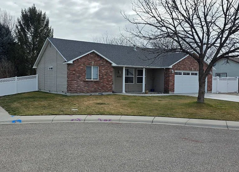 1122 S Ada St — Photo 1