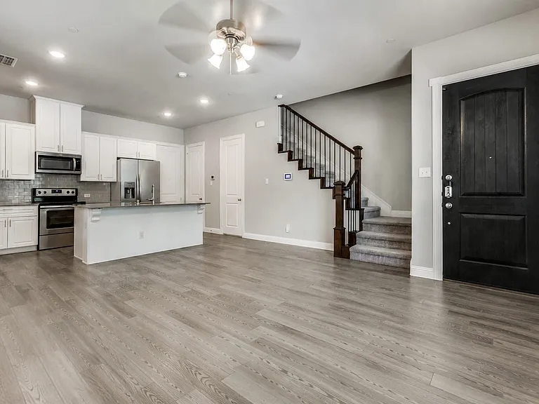 1544 Windermere Way — Photo 1