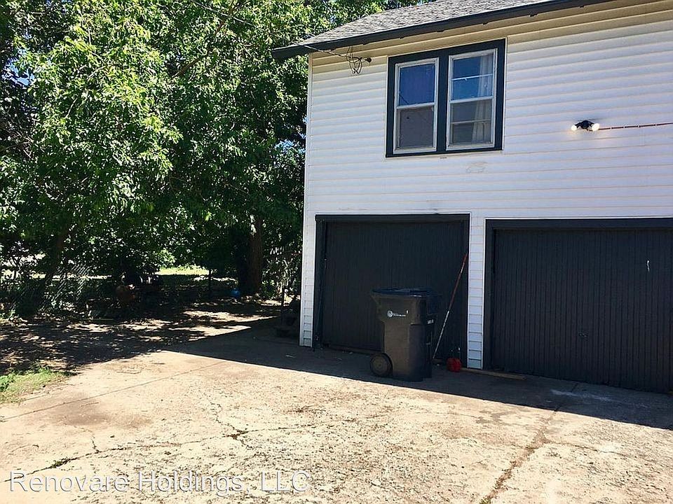 2nd image of 3004 NW 18th St #1/2