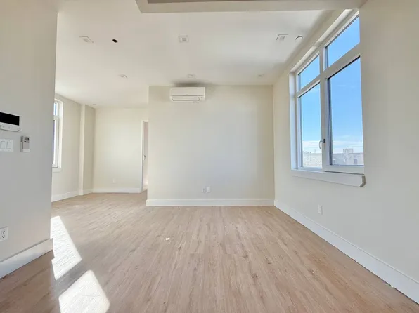 1132 Broadway image 3 of 8