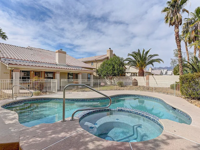 7928 Villa Finestra Dr — Photo 2