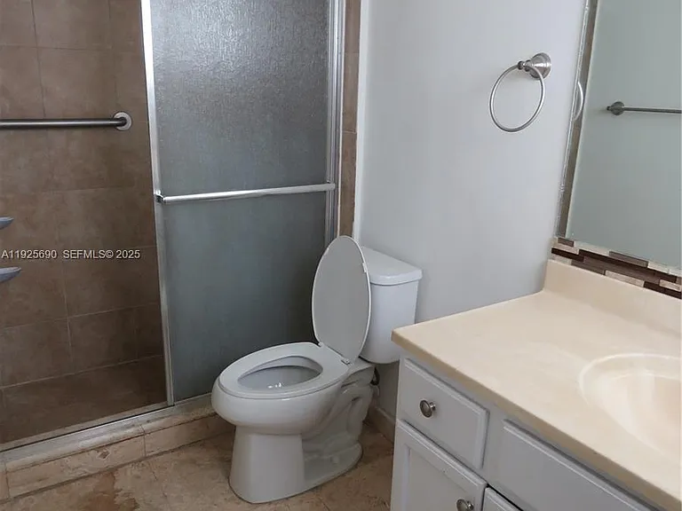 11840 NE 19th Dr #26 — Photo 12
