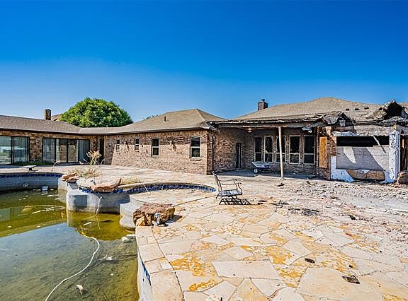 5th image of 112 W Hidden Meadow Ct