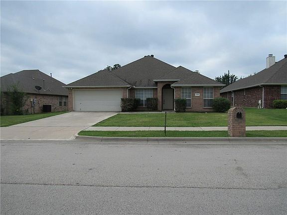 4th image of 1708 Buena Vista Dr