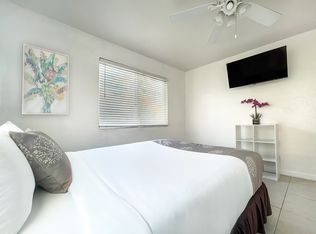 328 Roosevelt St #1801, Hollywood, FL 33019