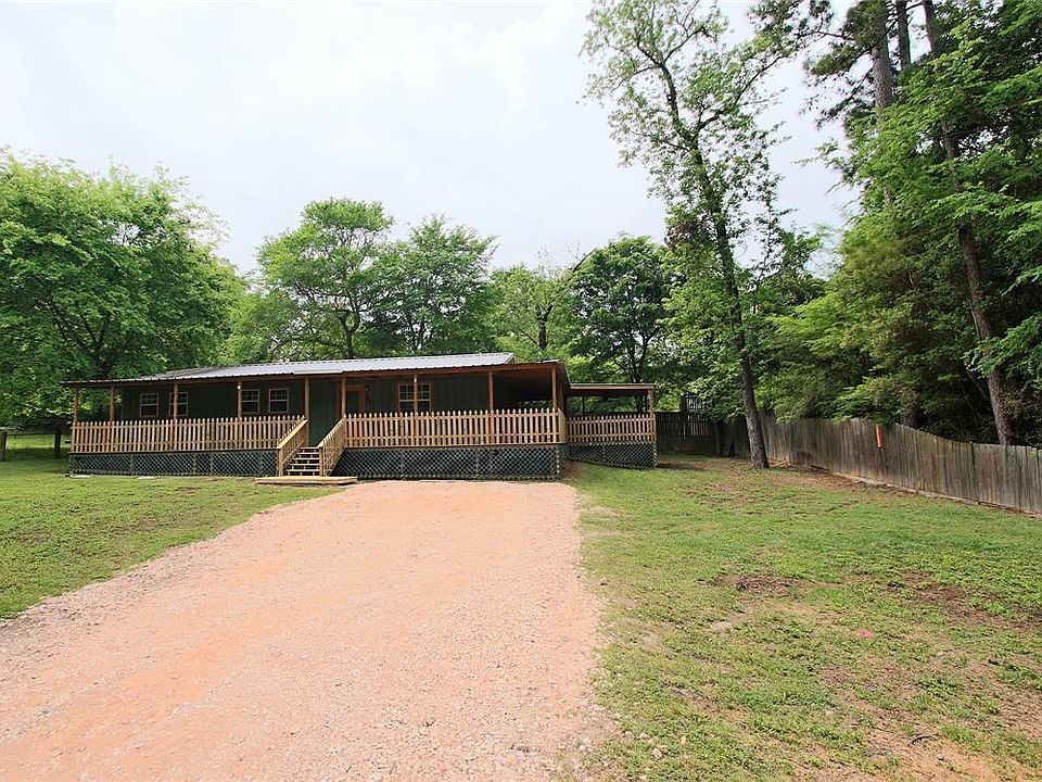 1st image of 802 Pine Bough Ln